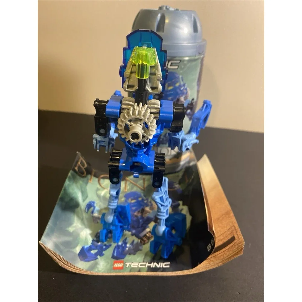 LEGO Bionicle 8533 Gali Toa Of Water Kaukau Mata Nui
